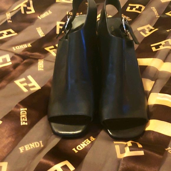 Black leather ladies sandal,All Products : American Fashion Style Bags On Sale